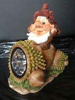 RASTA !!! NEW SOLAR POWER GARDEN DWARF